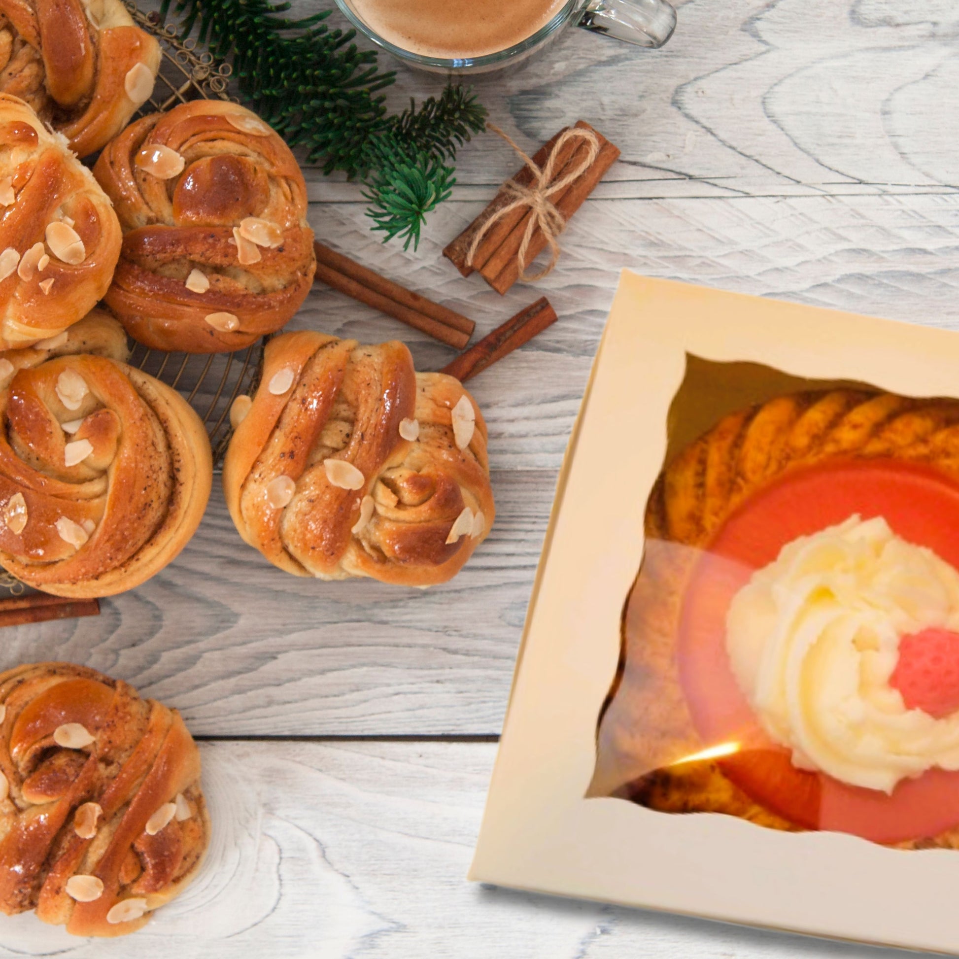 Cafe Delights Strawberry Rhubarb Pie Scented Soy Wax Candle