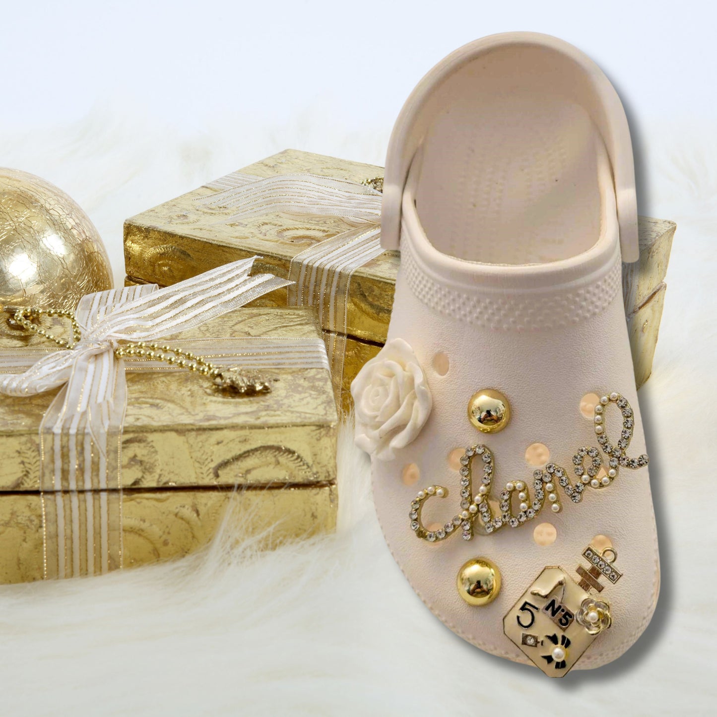 Luxury Gold Chanelista Shoe Charms