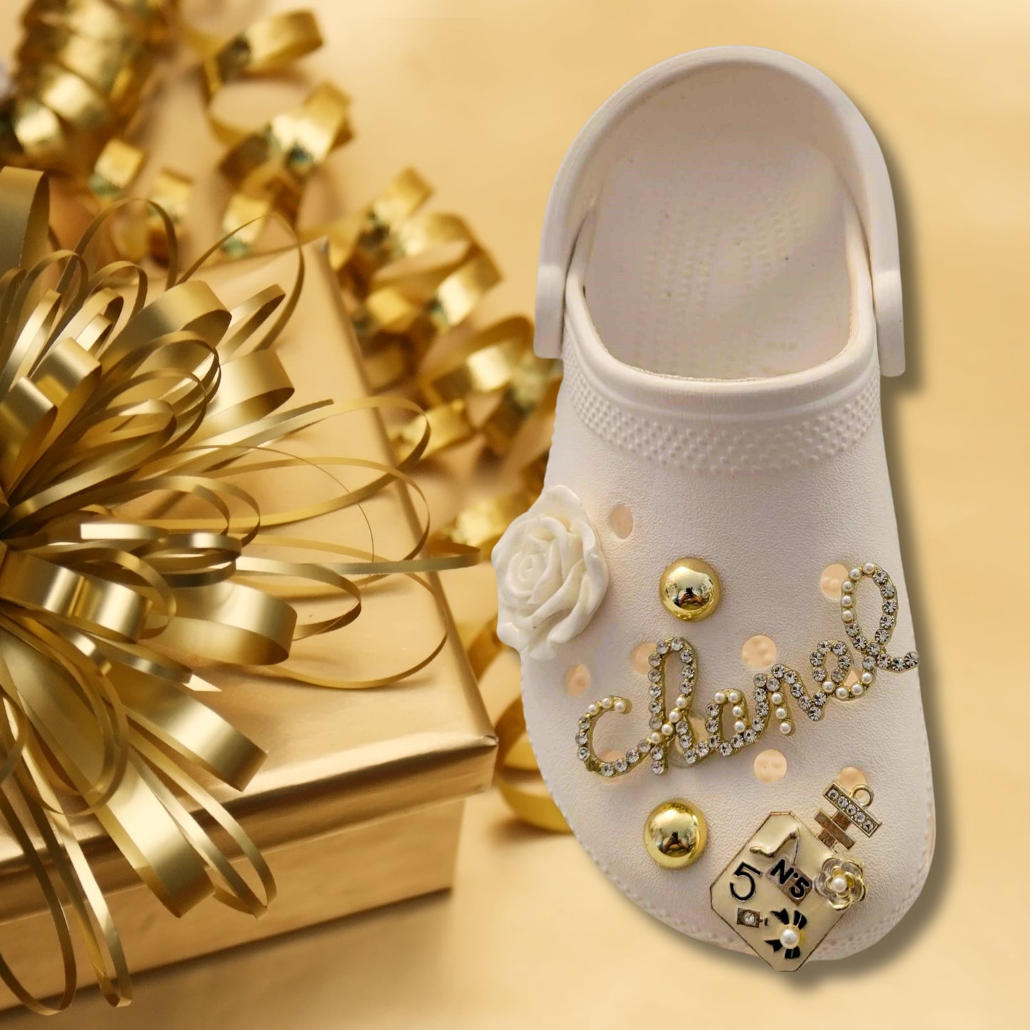 Luxury Gold Chanelista Shoe Charms