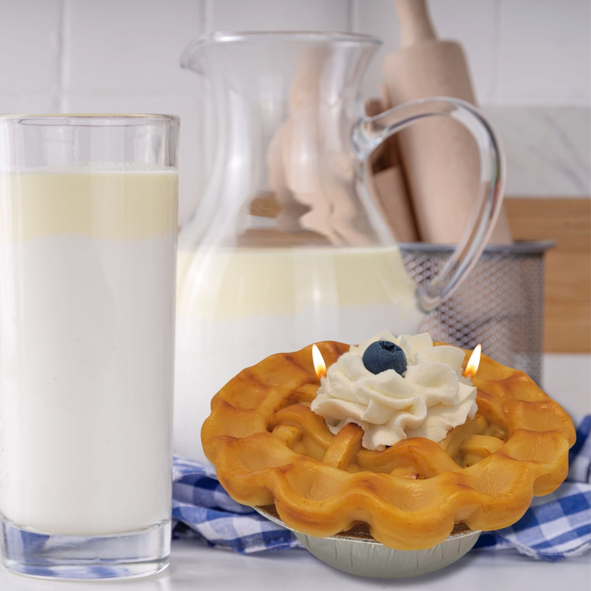 Cafe Delights Homestyle Blueberry Pie  Scented Soy Wax Candle