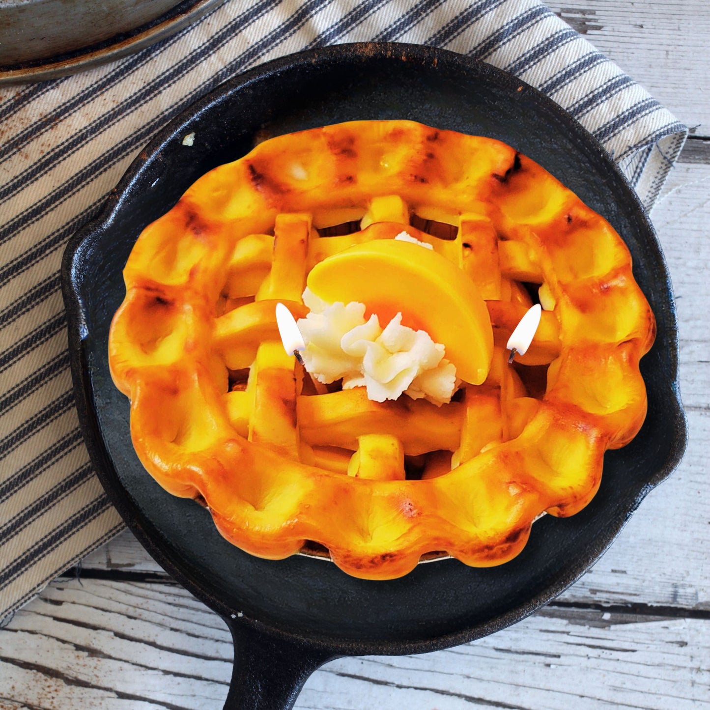 Cafe Delights Homestyle Peach Pie Scented Soy Wax Candle
