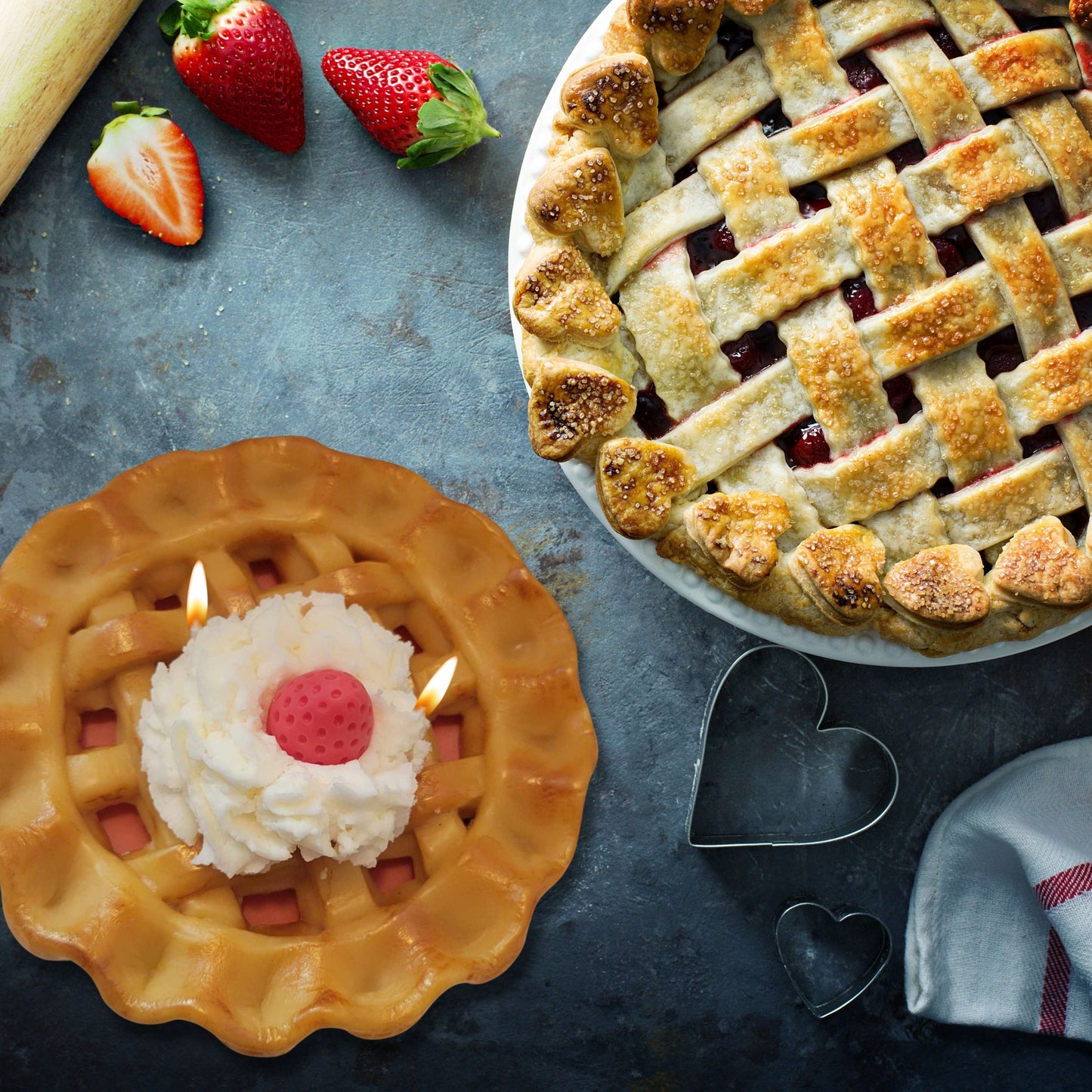 Cafe Delights Strawberry Homestyle Pie Scented Soy Wax Candle