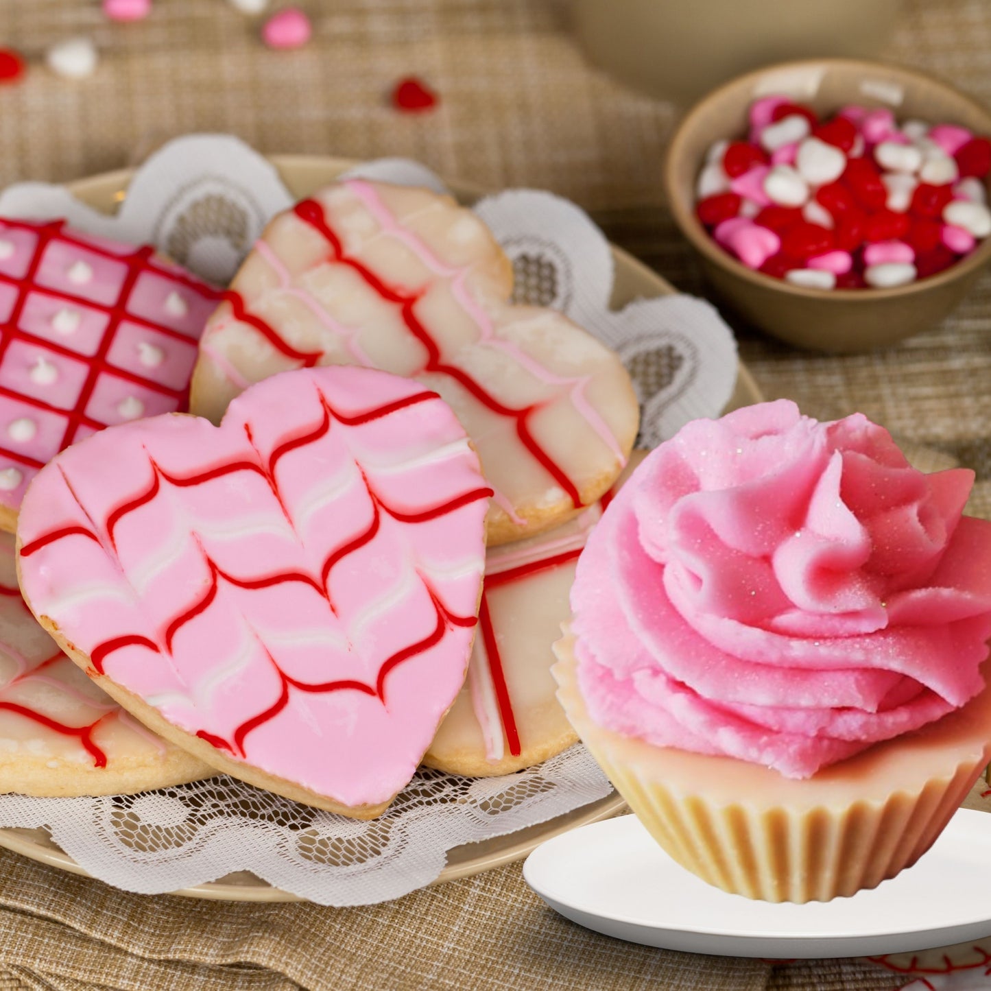 Warm Vanilla Pink Icing Cupcake Scented Soy Wax Melts
