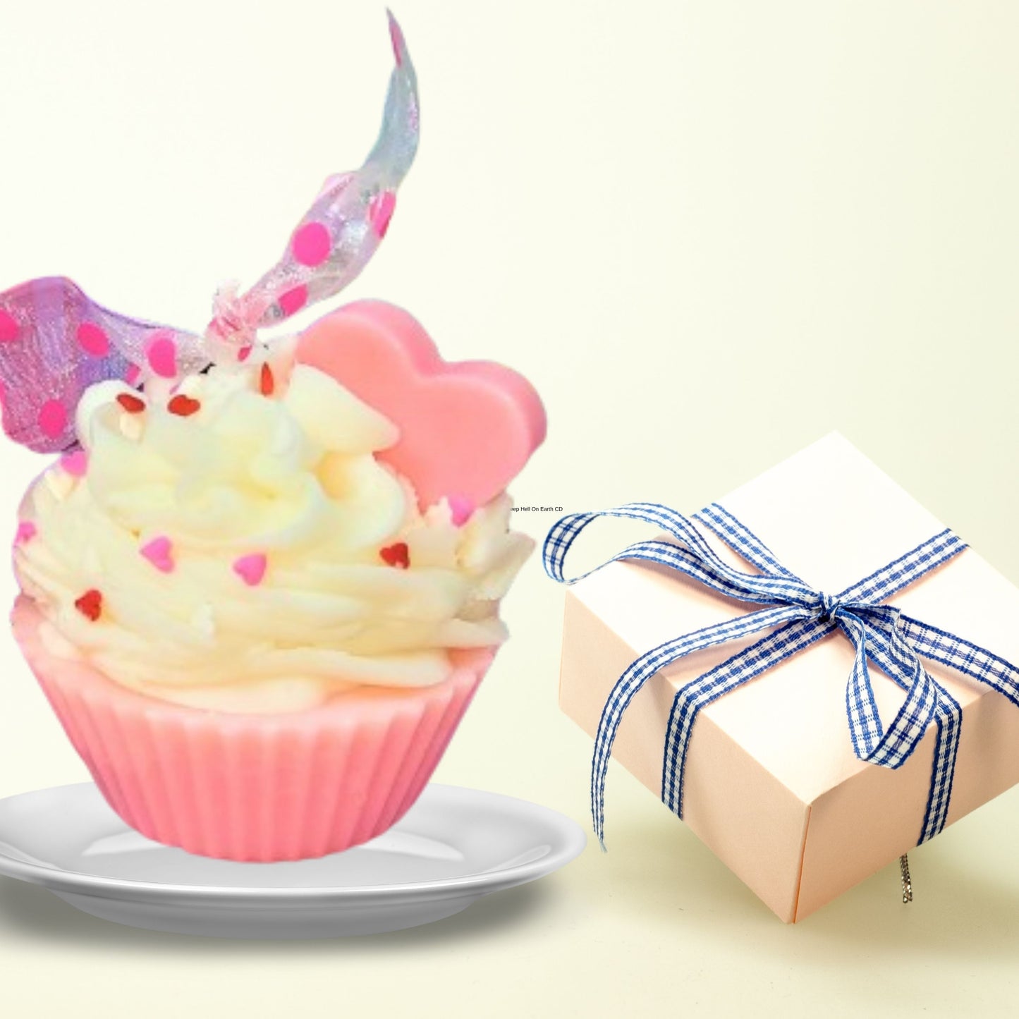 Cafe Delights Warm Vanilla Cupcake Scented Soy Wax Candle