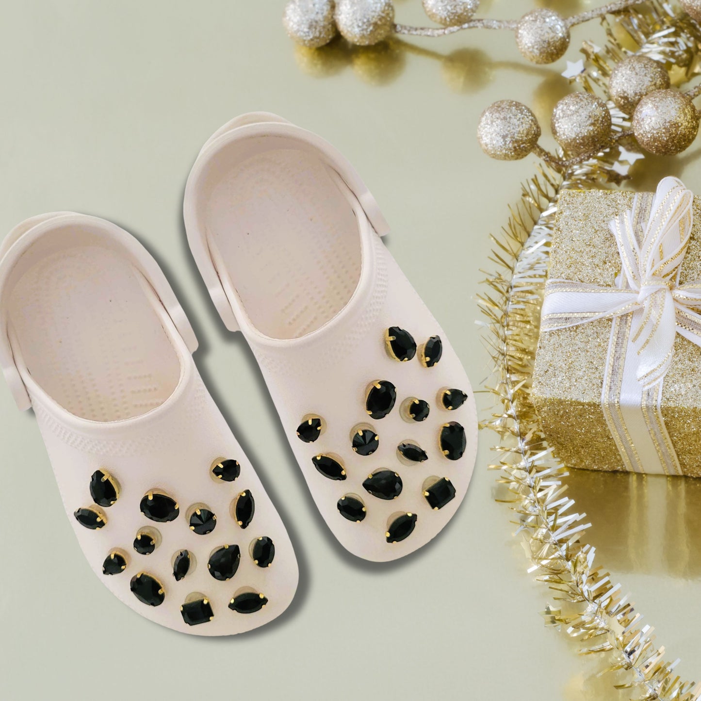 Luxury Gold Claw Black Glass Rhinestone Shoe Charms