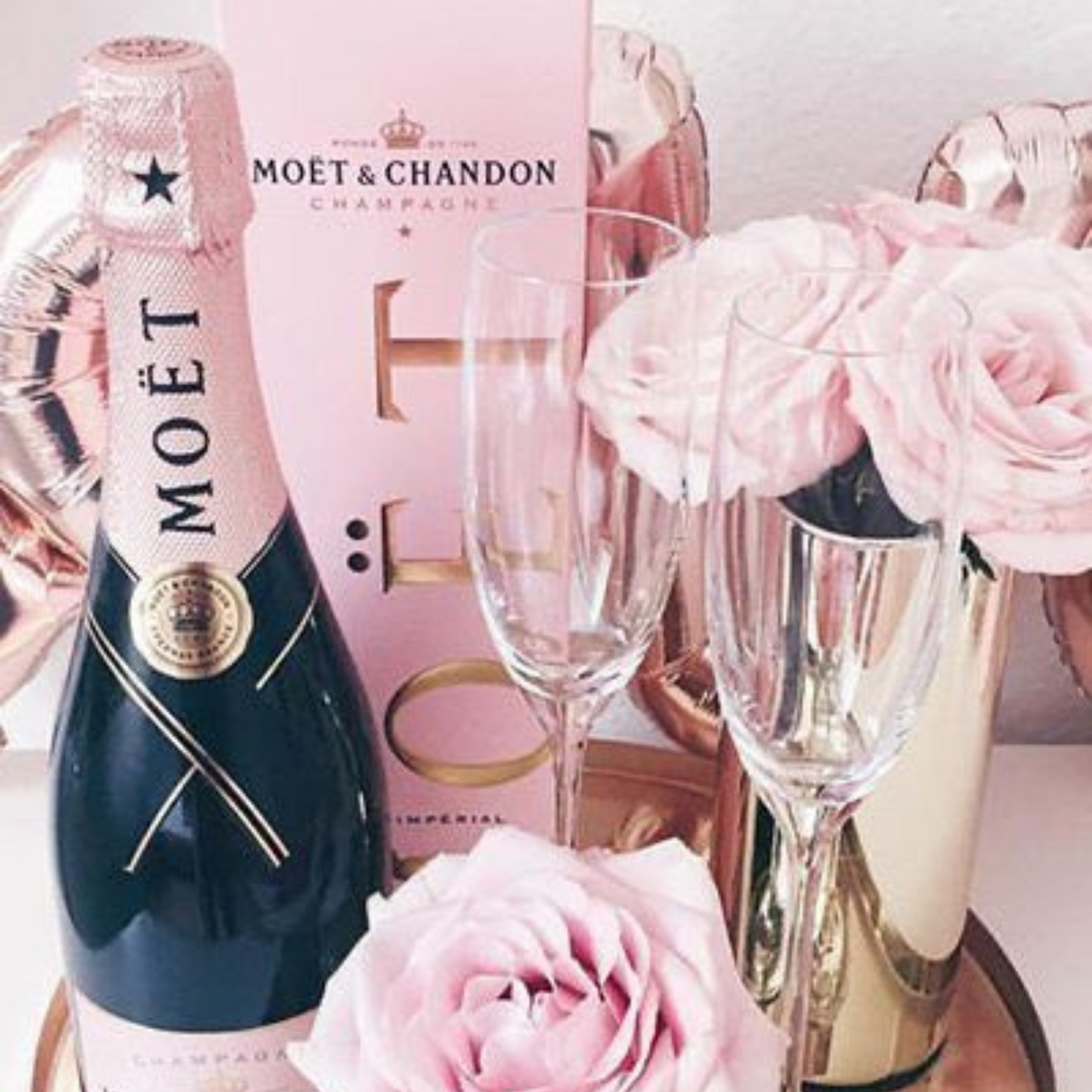 Moet & Chandon Champagne Flute Set