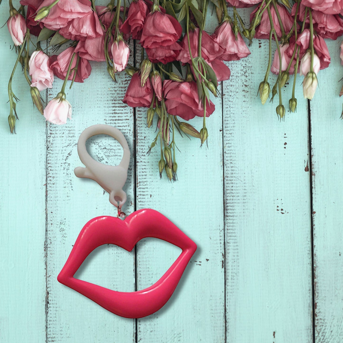 Fashion Smoochy Makeup Keychain