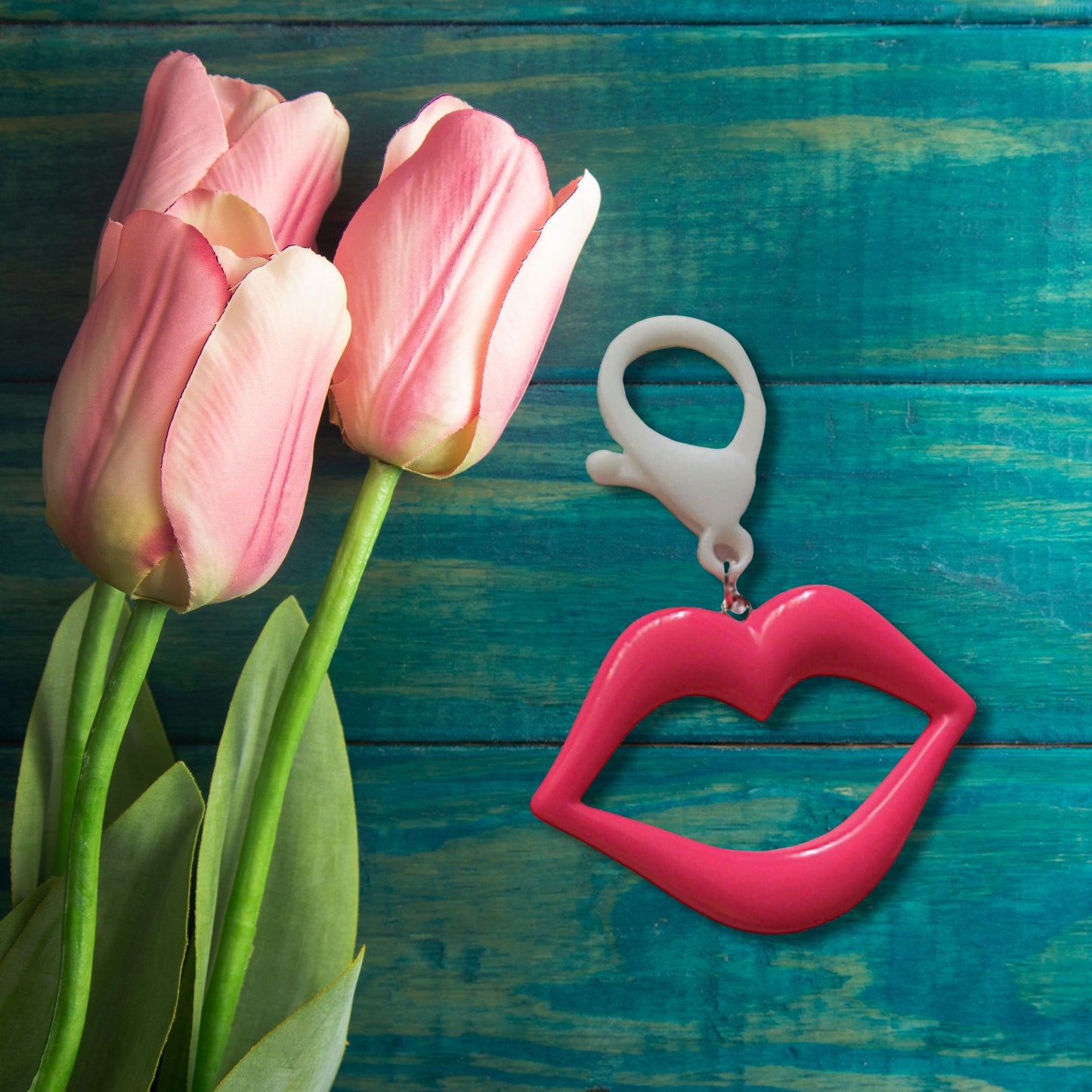 Fashion Smoochy Makeup Keychain