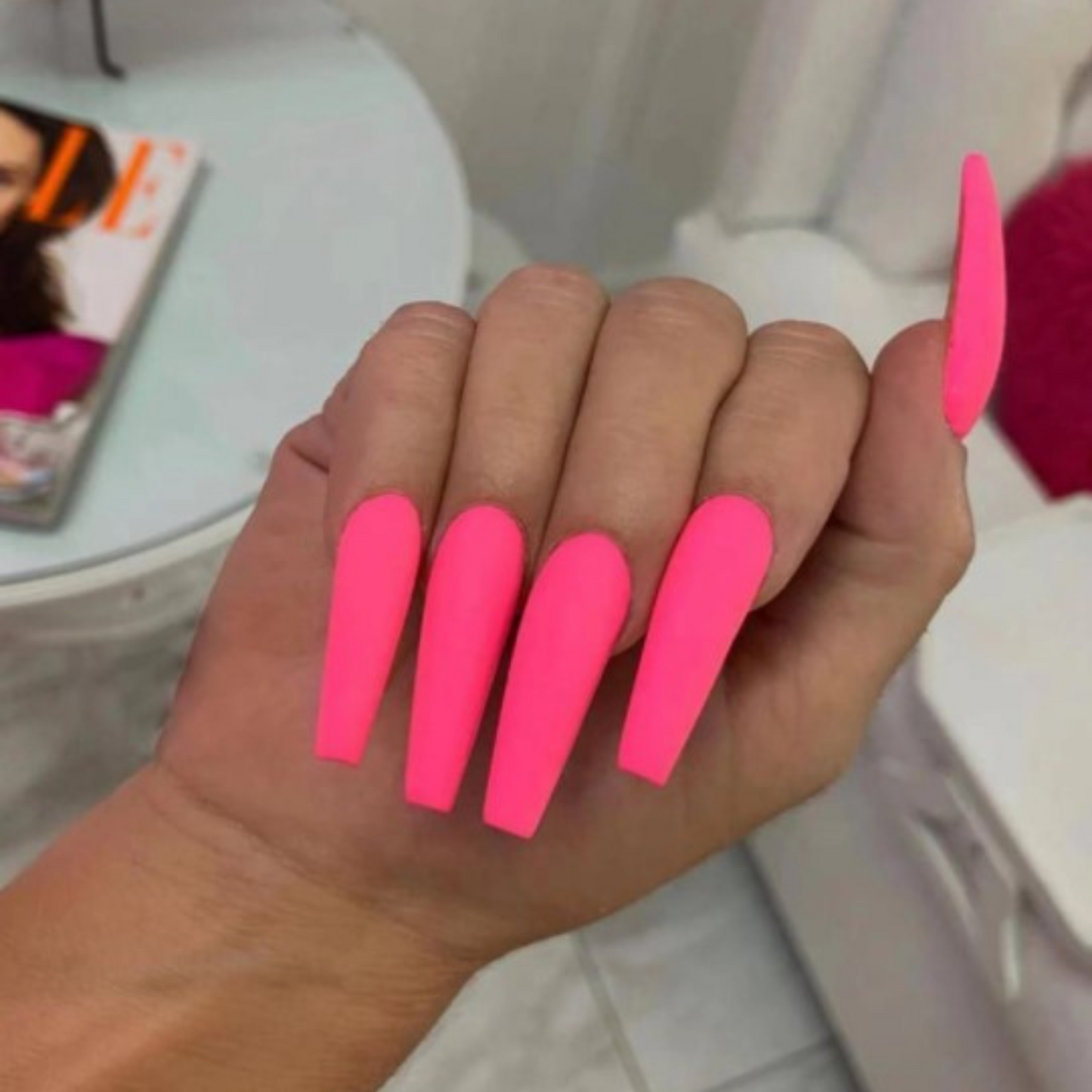 Premium Press-On Nails: Easy, Instant, and Long-Lasting Nail Extensions Nail Kit