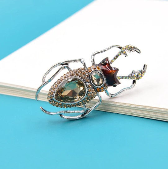 Brown Crystal Rhinestones Metal Design Fashion Brooch