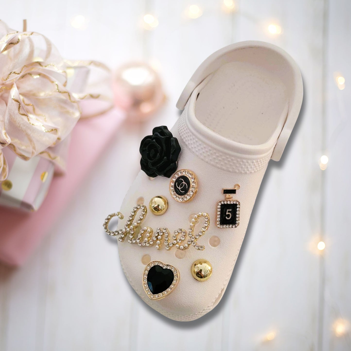 Luxury Black & Gold Chanelista Shoe Charms