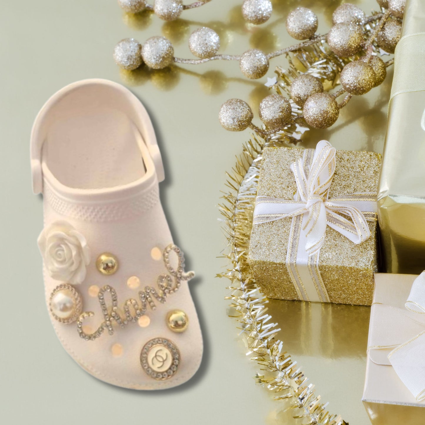 Luxury Gold & White Chanelista Shoe Charms