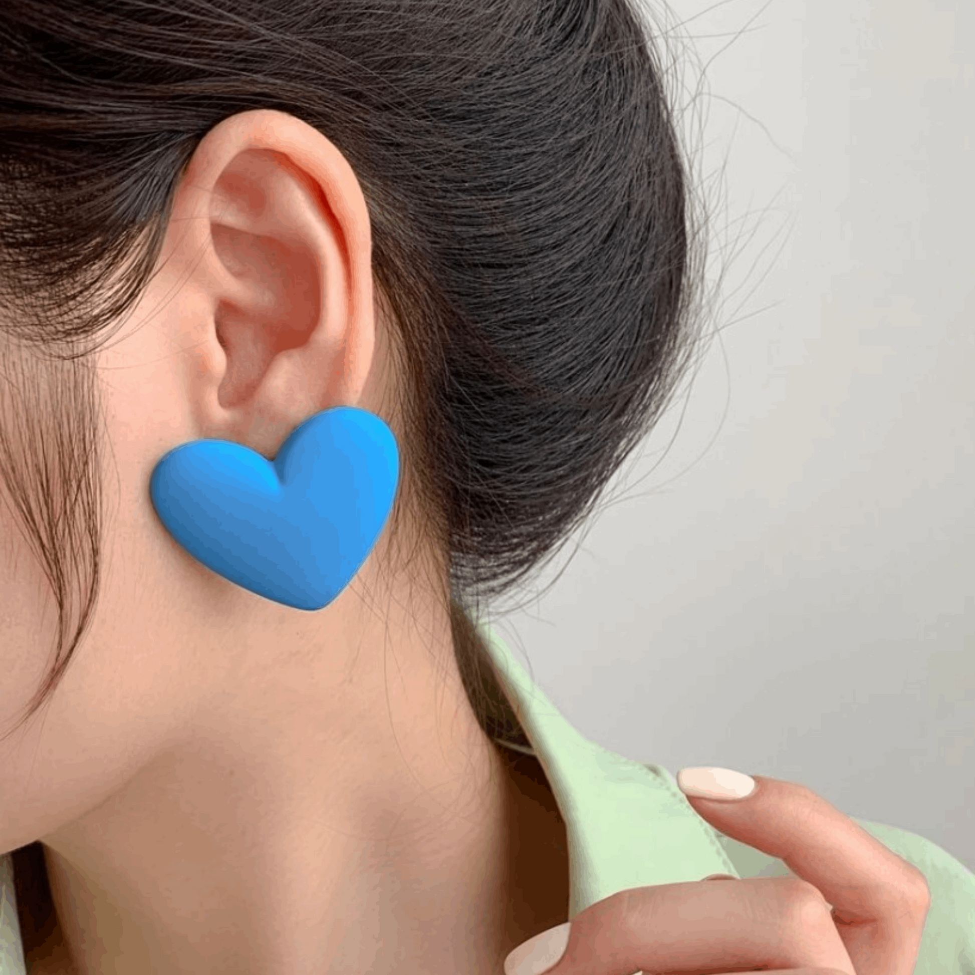 Blue 80's Glam Bling Fashion Stud Retro Valentine Heart Statement Earrings