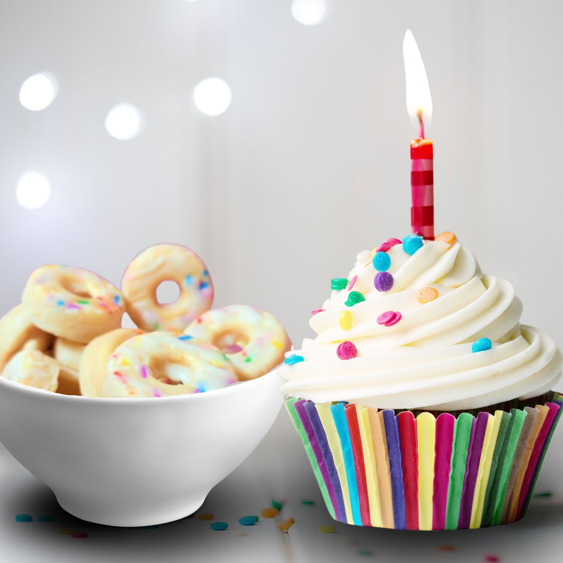 Cafe Delights Warm Birthday Cake Donut Scented Soy Wax Melts