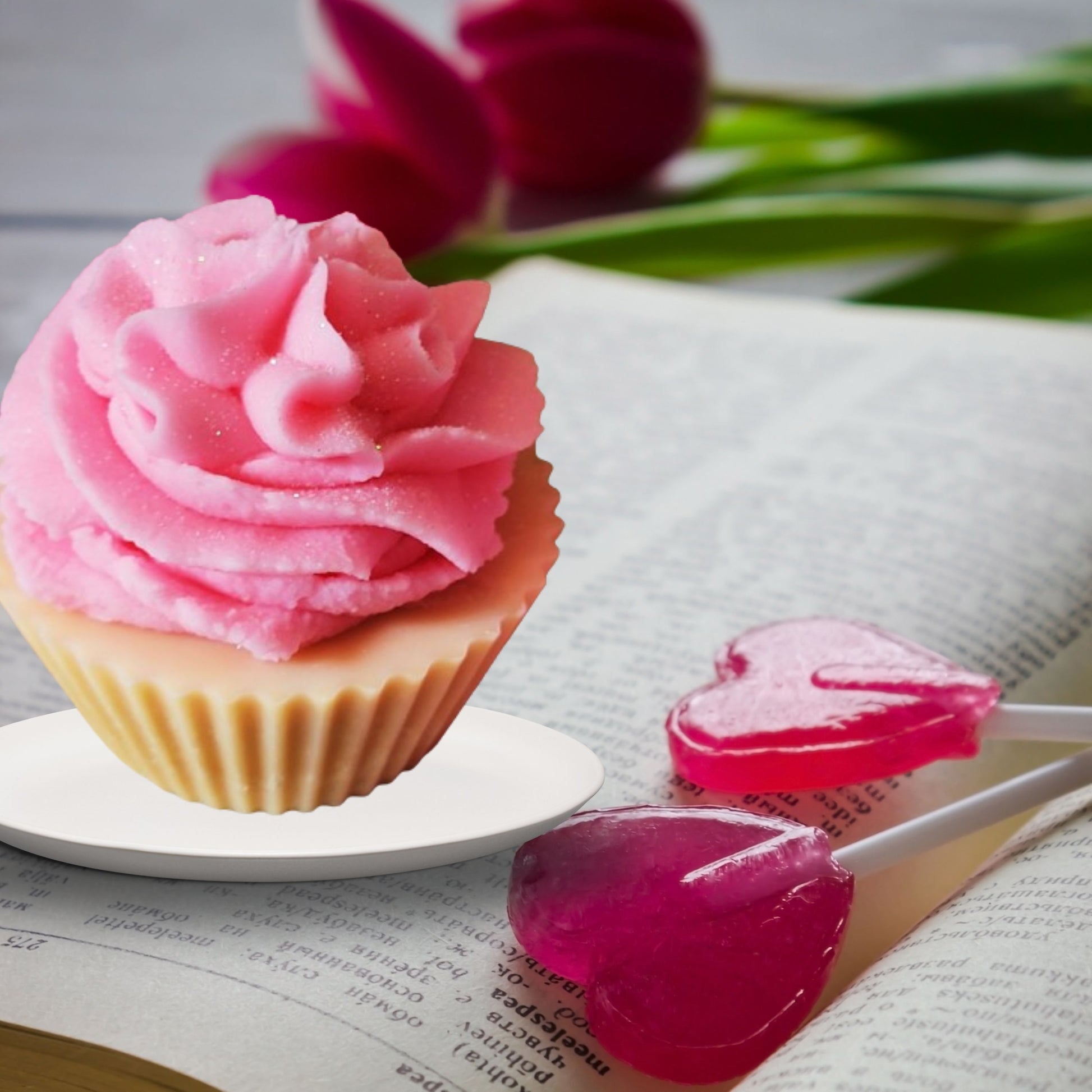Warm Vanilla Pink Icing Cupcake Scented Soy Wax Melts