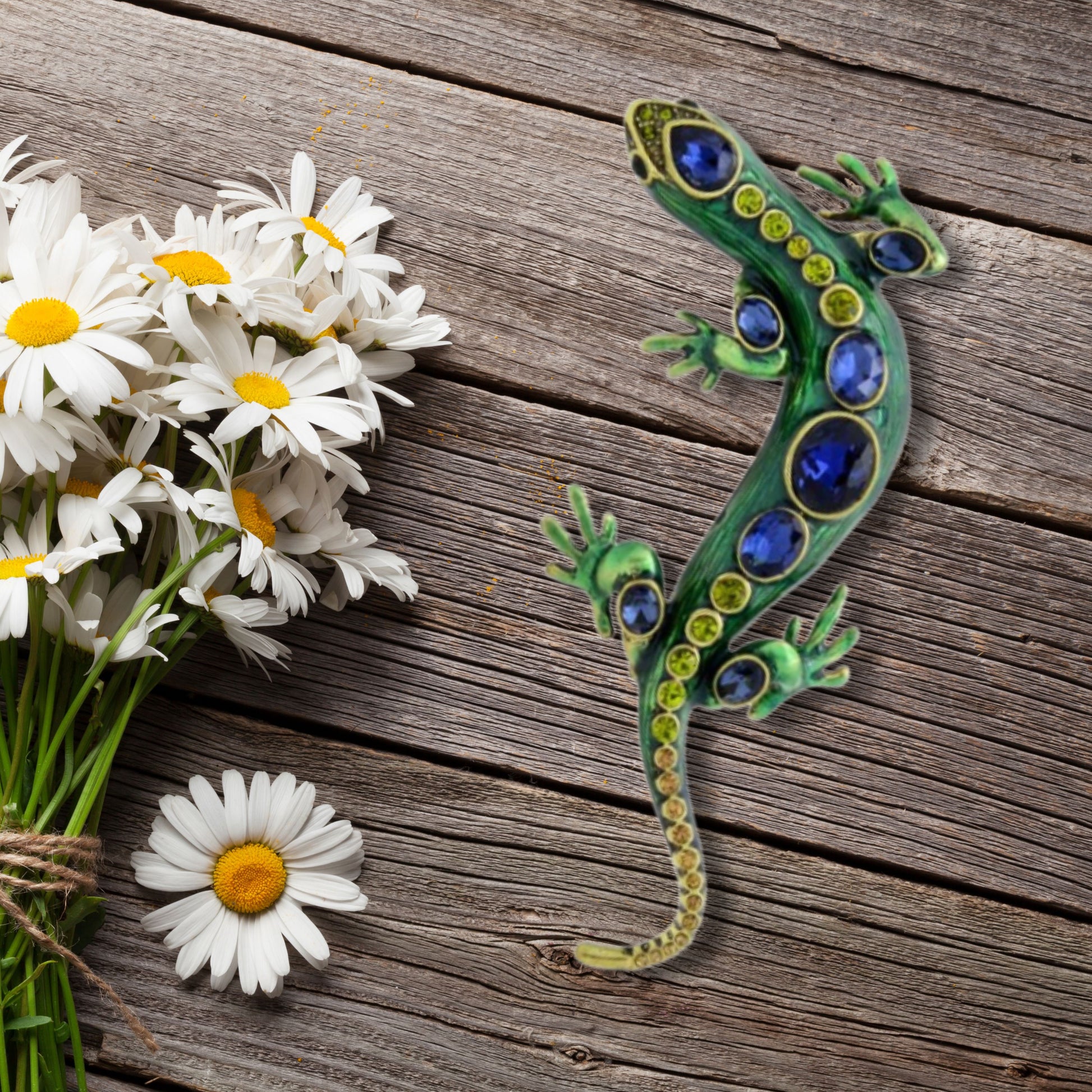 Green Lizard Rhinestones Brooch