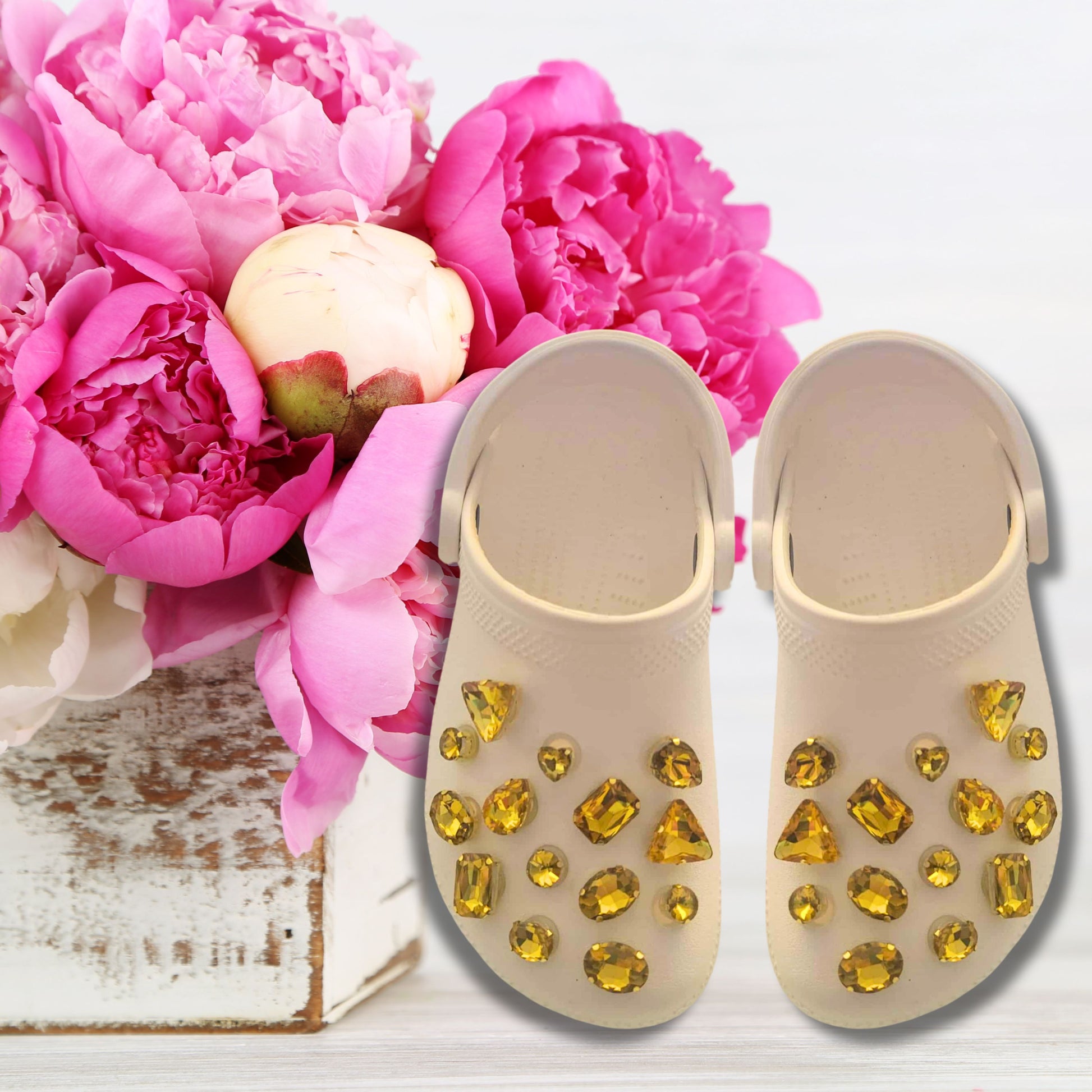 Luxury Gold Claw Yellow Glass Rhinestone Shoe Charms