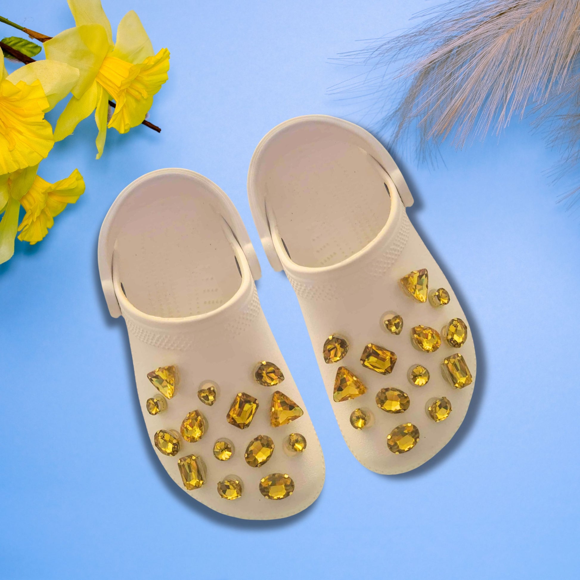 Luxury Gold Claw Yellow Glass Rhinestone Shoe Charms