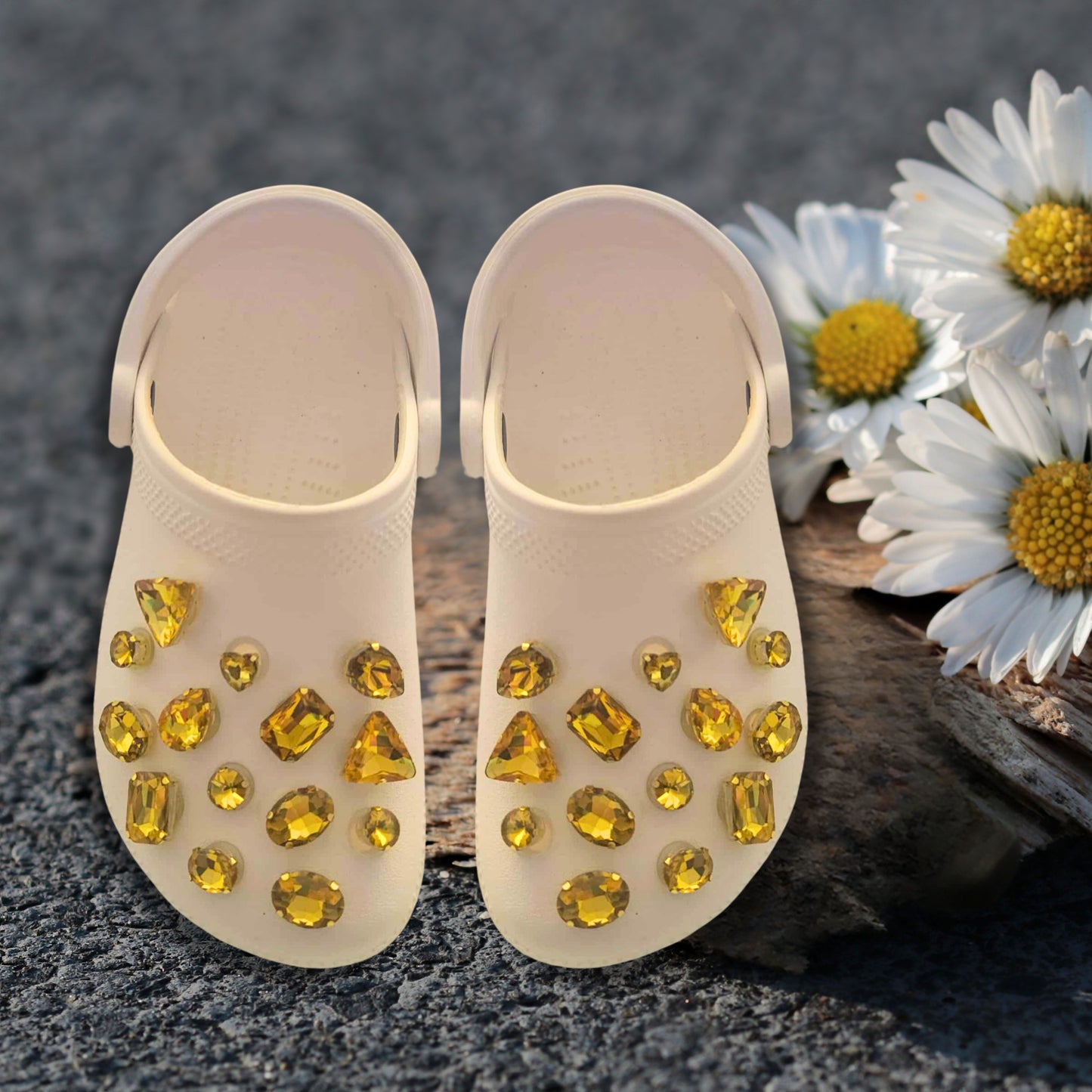 Luxury Gold Claw Yellow Glass Rhinestone Shoe Charms