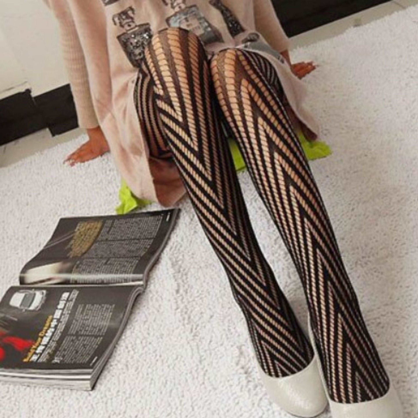 Fashion Pantyhose Black Knitted Zigzag Design Pattern (One Size Fits All)